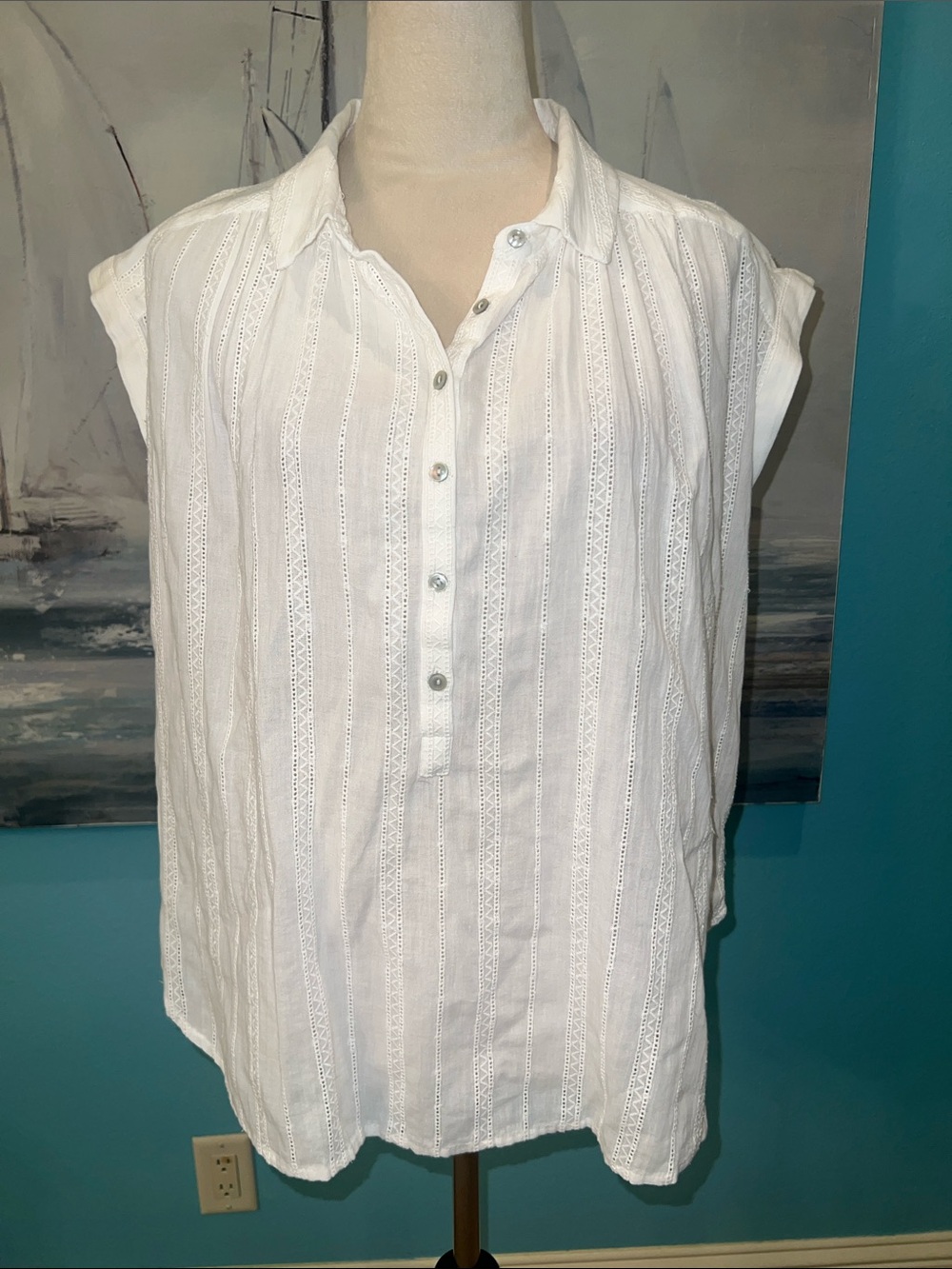 NWOT Lucky Brand White Sleeveless Eyelet Button-Up Blouse, Small